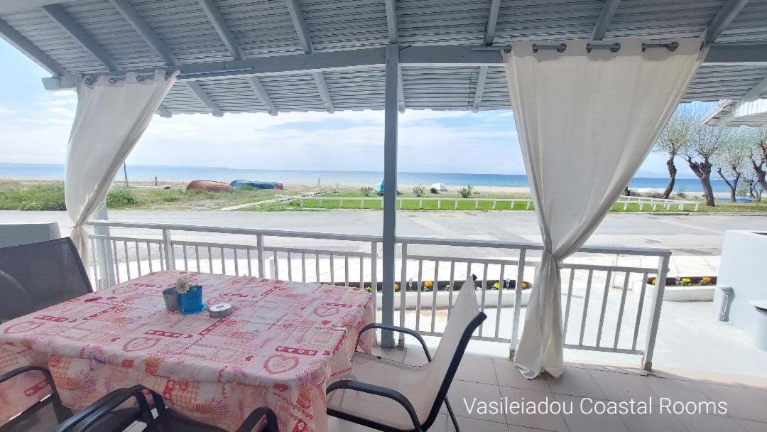 Vasileiadou Coastal Rooms Φλογητά Εξωτερικό φωτογραφία